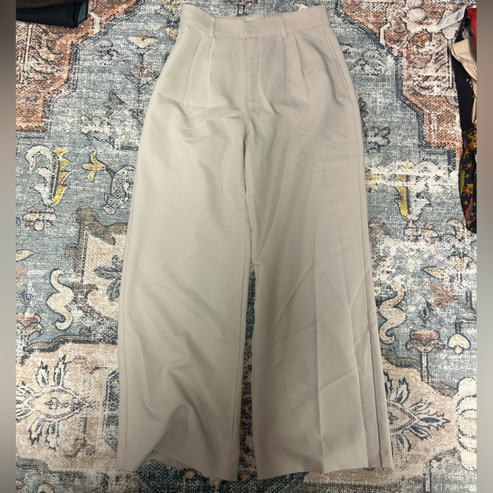 Abercrombie & Fitch Cream Women's Pants